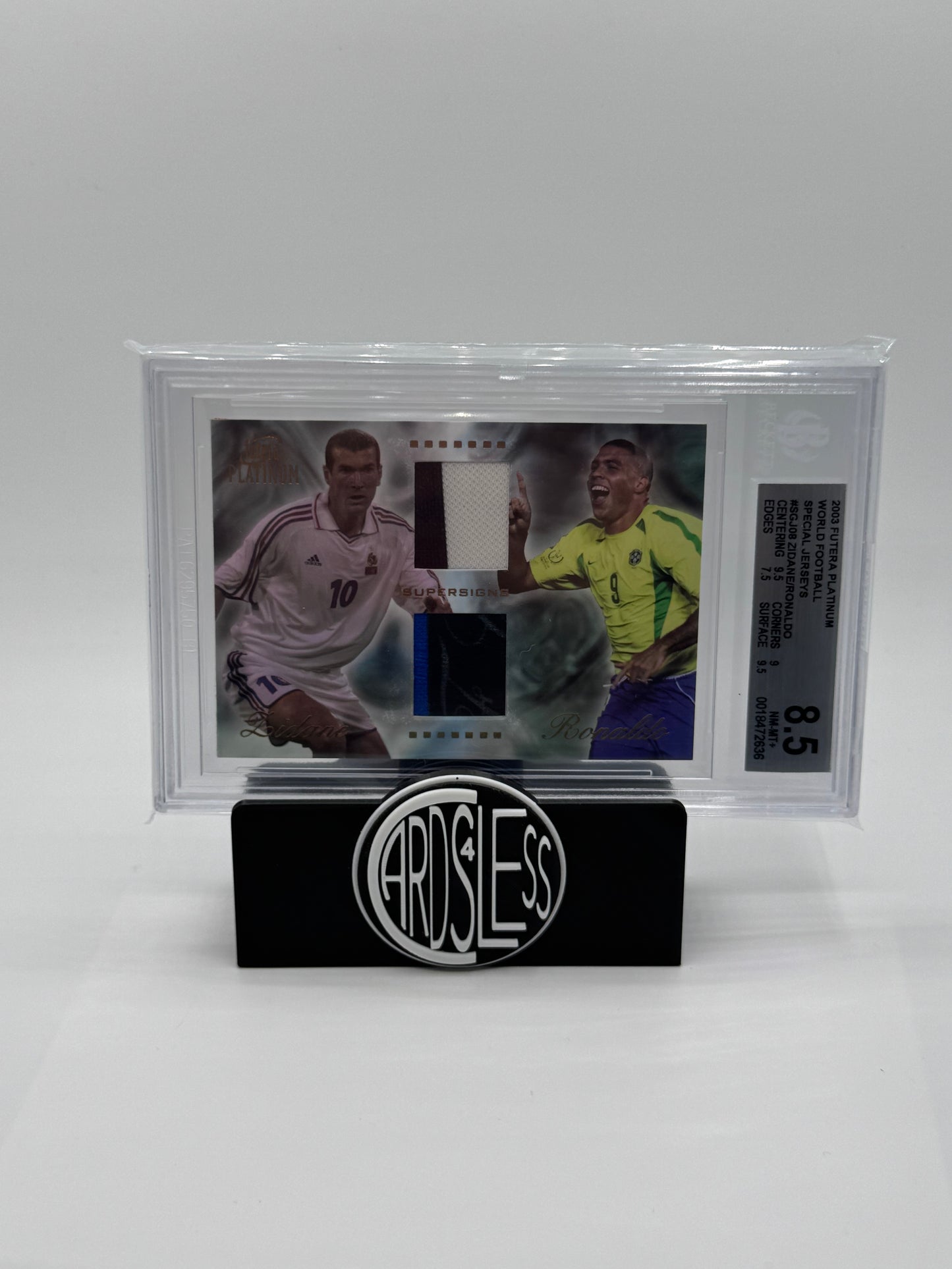 2003 Futera Platinum Zidane/R9 Dual Patch BGS 8.5 Pop 1