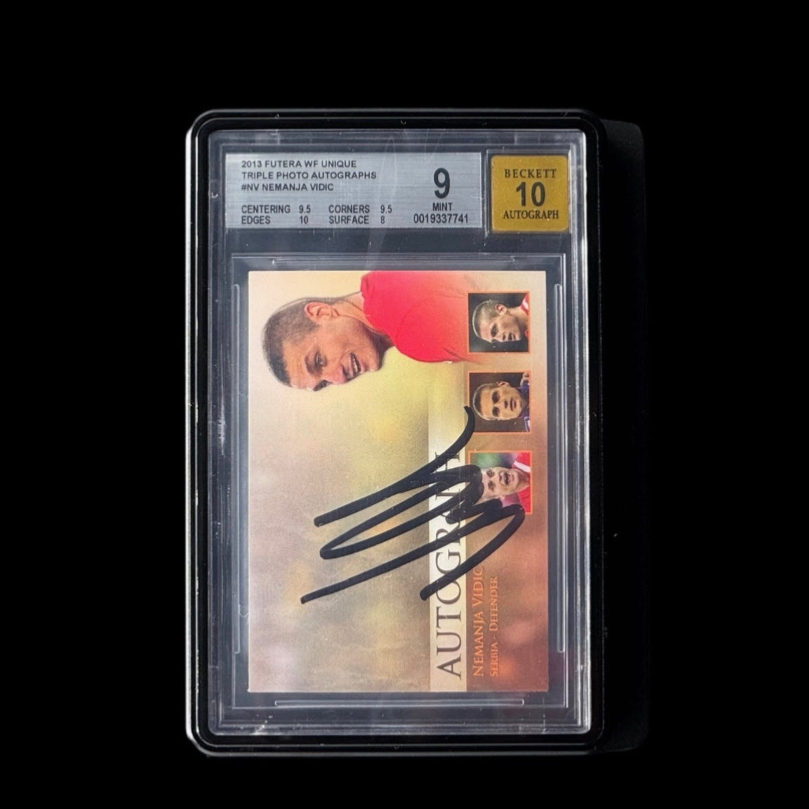 2013 FUTERA WF UNIQUE
TRIPLE PHOTO AUTOGRAPHS
#NV NEMANJA VIDIC BGS 9 AUTO 10